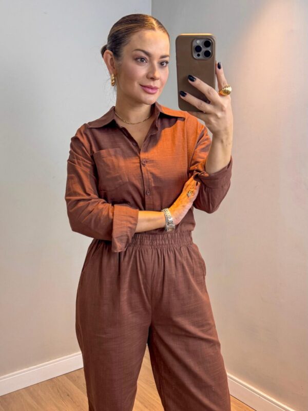 Conjunto Paula Calça Camisa - Marrom