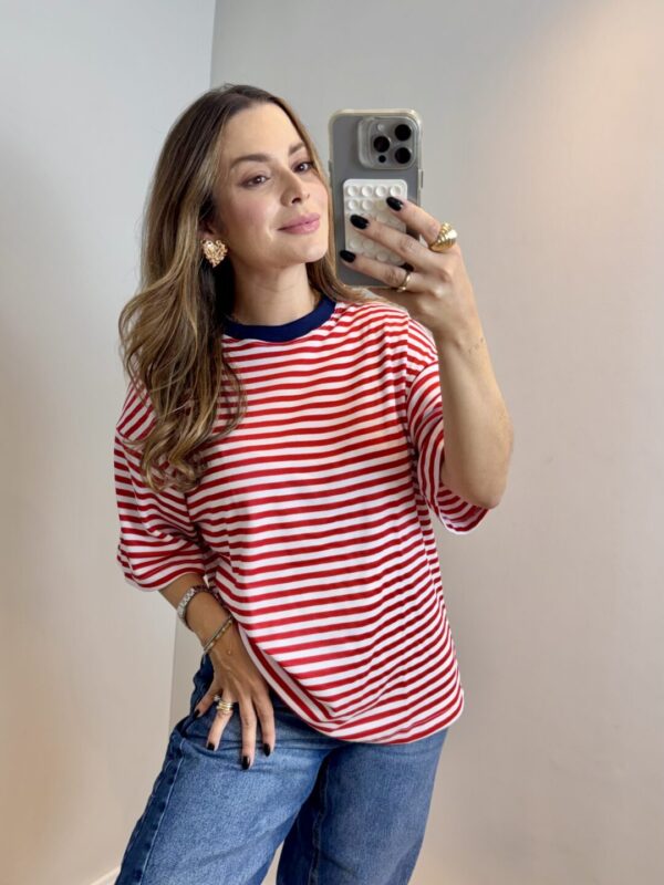 Tee Fernanda Listras - Navy/Vermelho